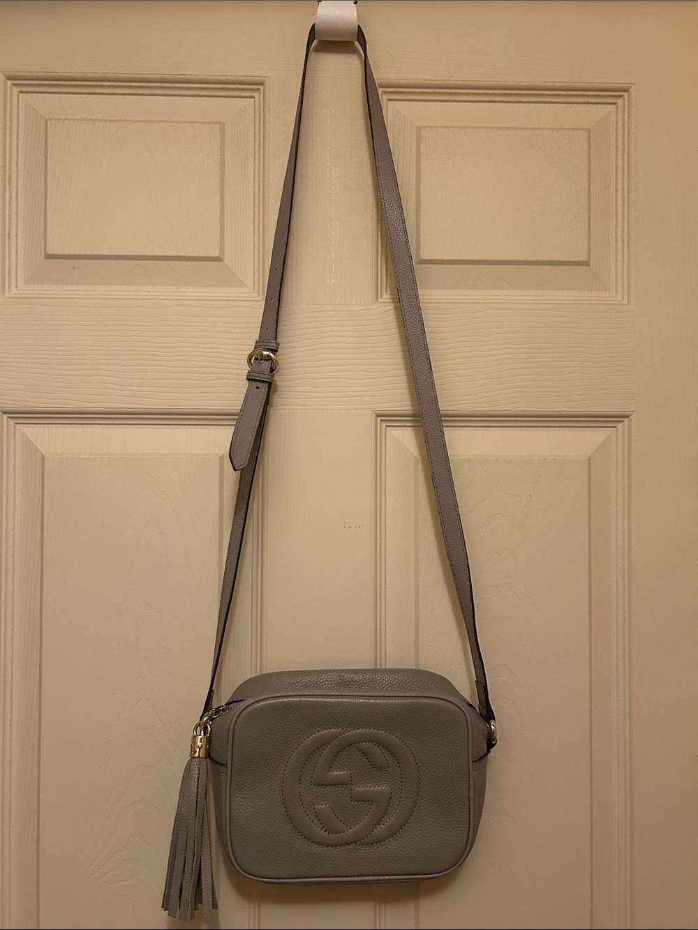 Gucci Gray Pebbled Leather Small Soho Crossbody Bag